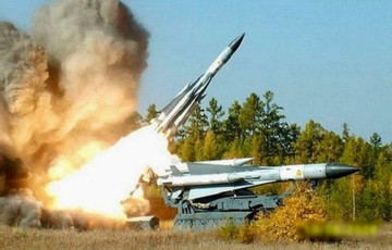 Tên lửa S-200 tấn công vùng biên Nga, Kiev muốn đồng minh cùng sản xuất vũ khí
