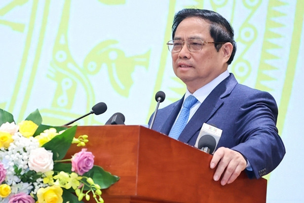 Thủ tướng: NHNN không để người dân, doanh nghiệp thiếu vốn