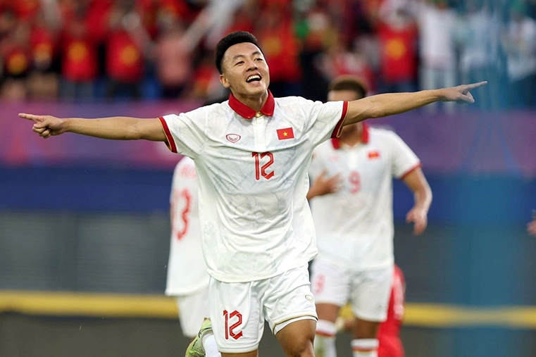 Tuyển Việt Nam: Bất ngờ người thay Hoàng Đức ở Asian Cup