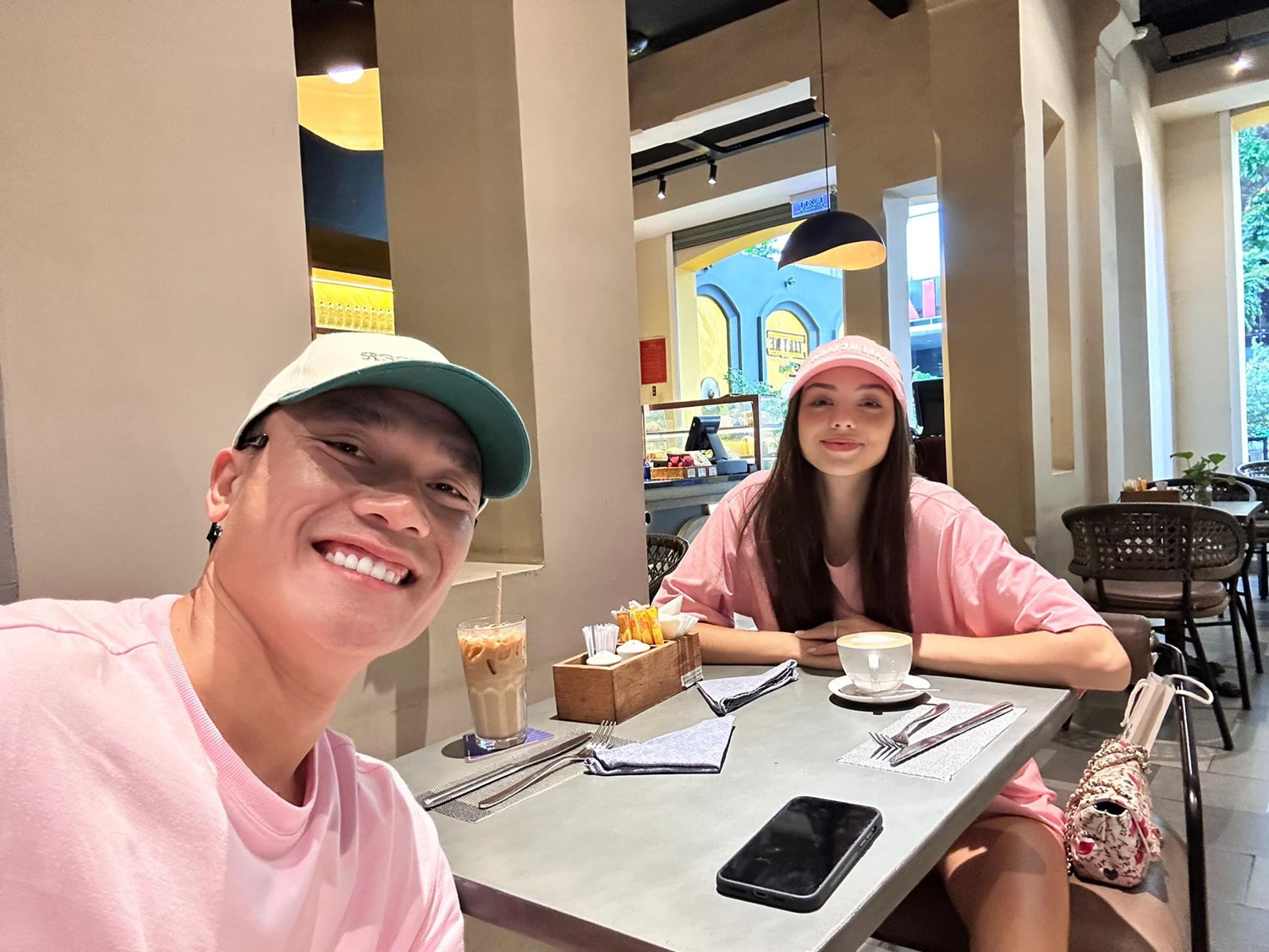 387782497 2620276181471735 7600266837029165650 n.jpg