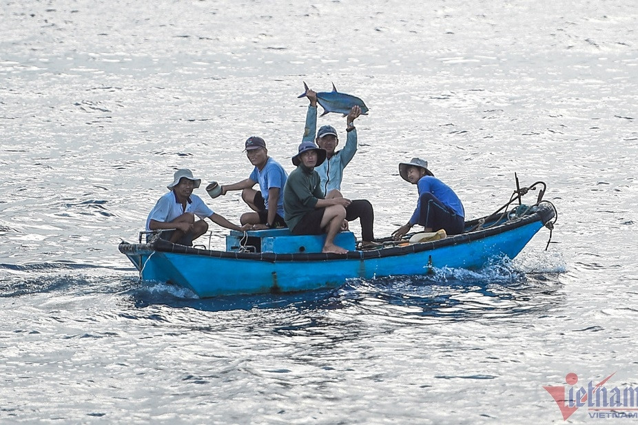 “Cảnh sát biển đồng hành với ngư dân” góp phần giữ vững chủ quyền biển, đảo