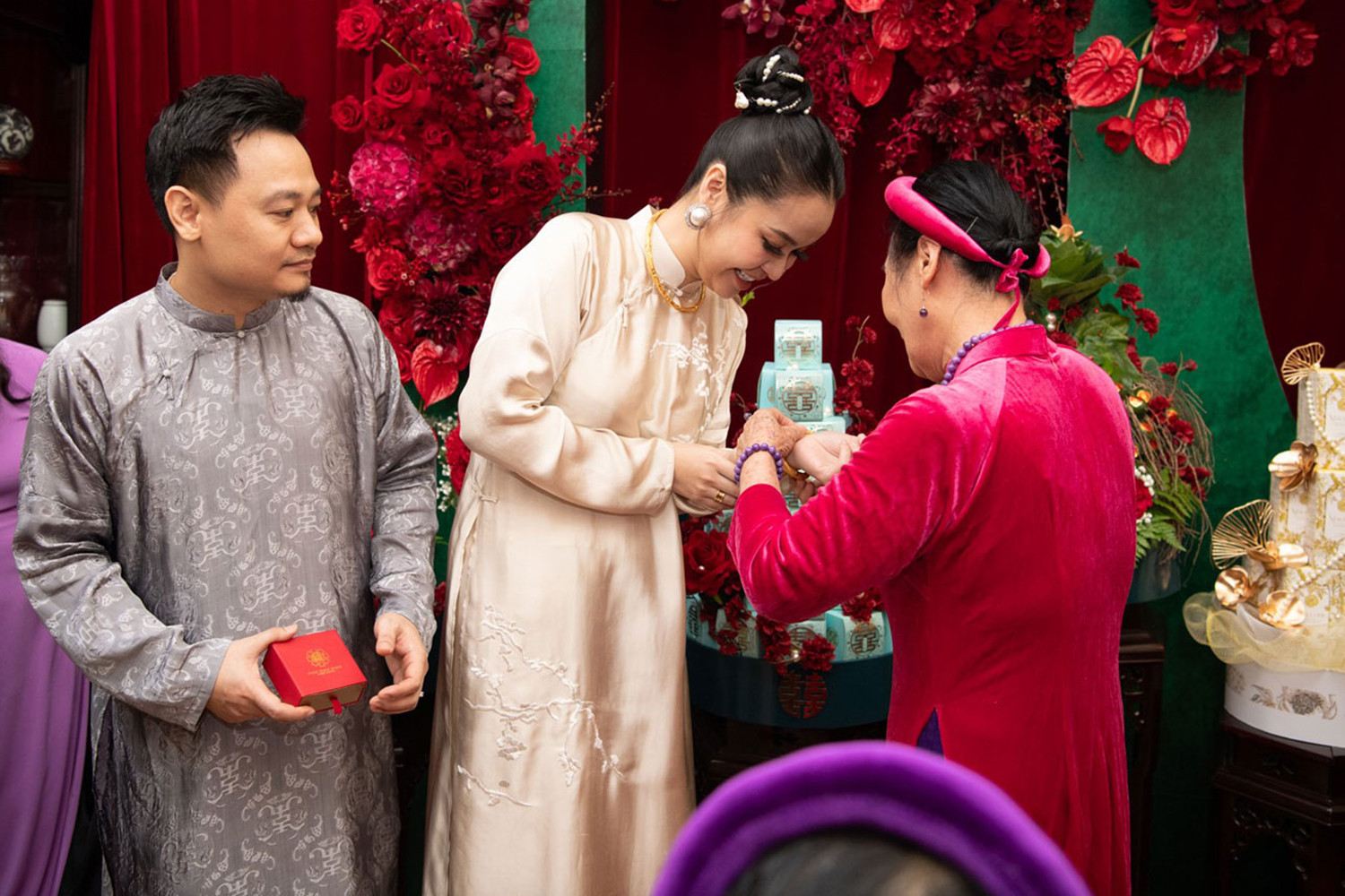 me chong trao vong vang cho vhn 977.jpg