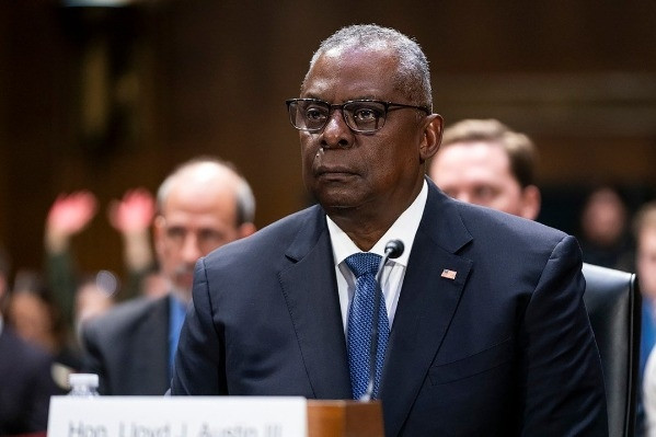 Ông Trump và đảng Cộng hòa kêu gọi sa thải Bộ trưởng Quốc phòng Mỹ