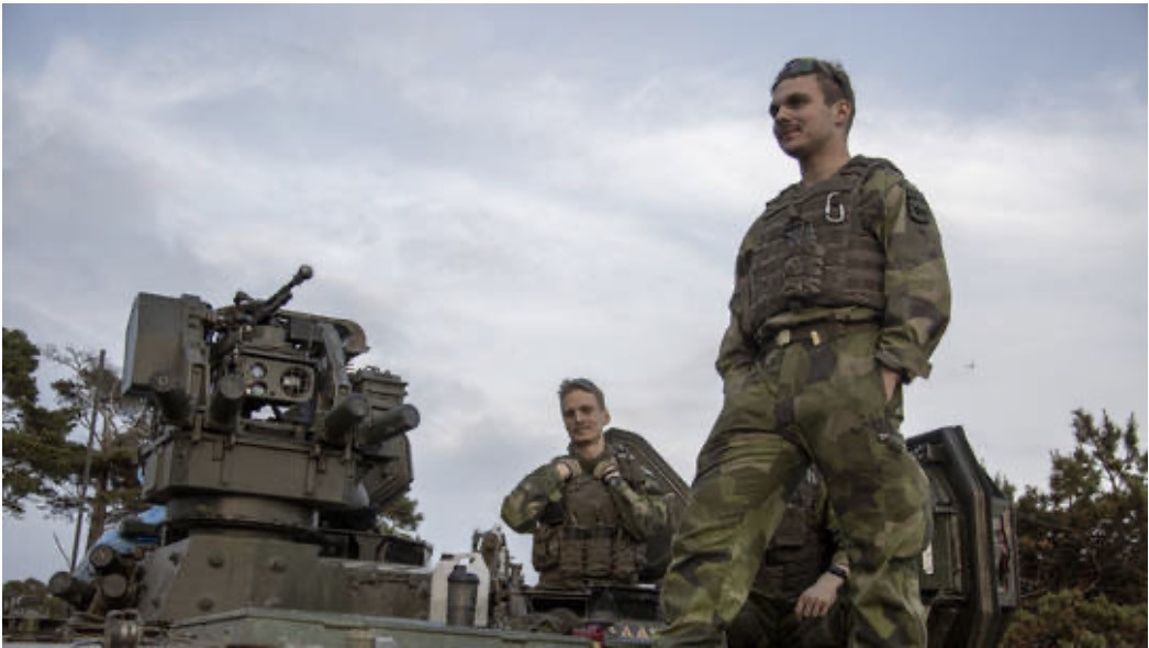 quân thụy điển.jpg