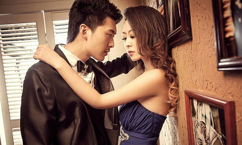 Sếp nữ đưa ra yêu cầu này, tôi khốn khổ lựa chọn giữa tình và tiền - 1