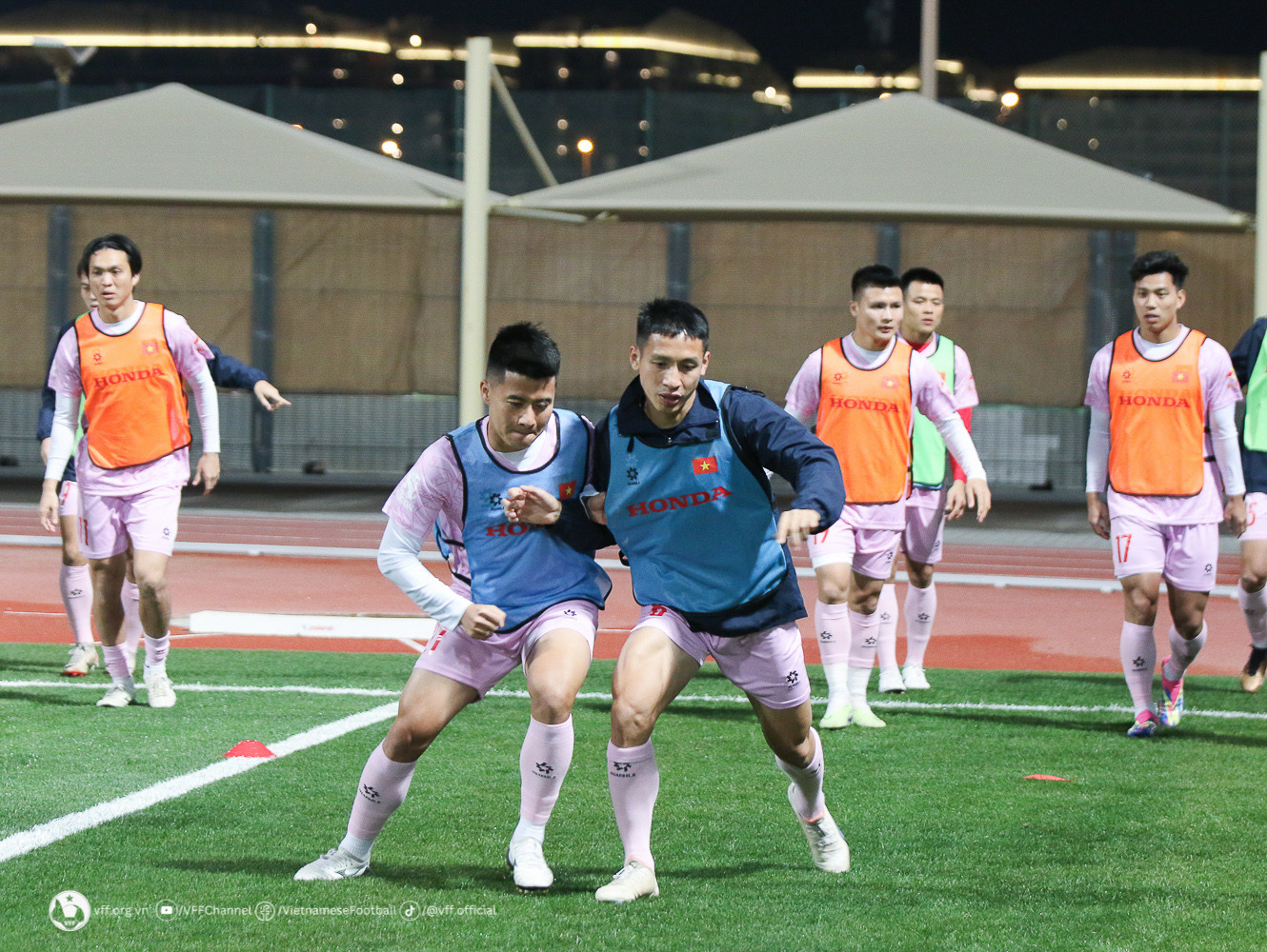 tuyen viet nam 2.jpg