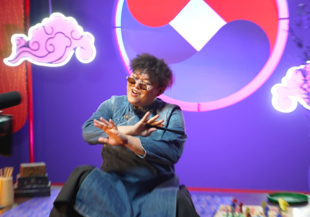 batch ddduy3650mp400 00 30 12still002.jpg