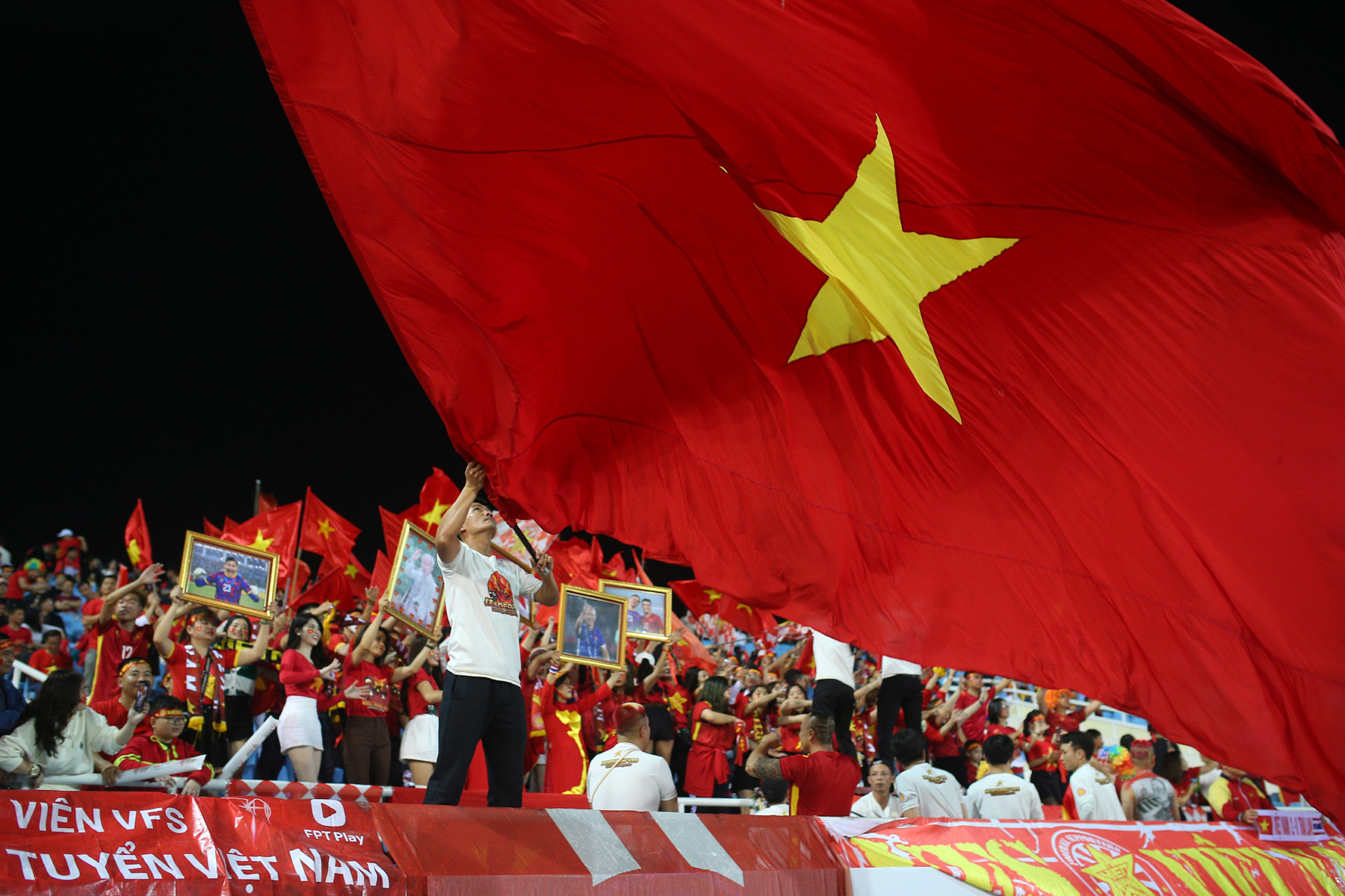 bong da viet nam 1.jpg