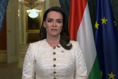 Tổng thống Hungary từ chức