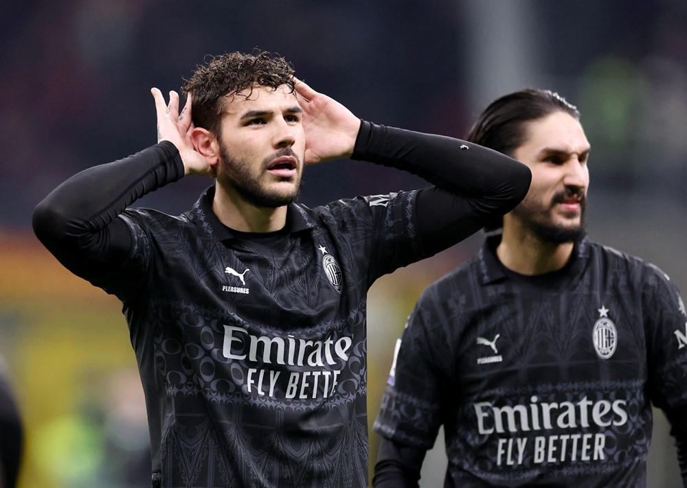 milan 1 0 napoli 3.jpg