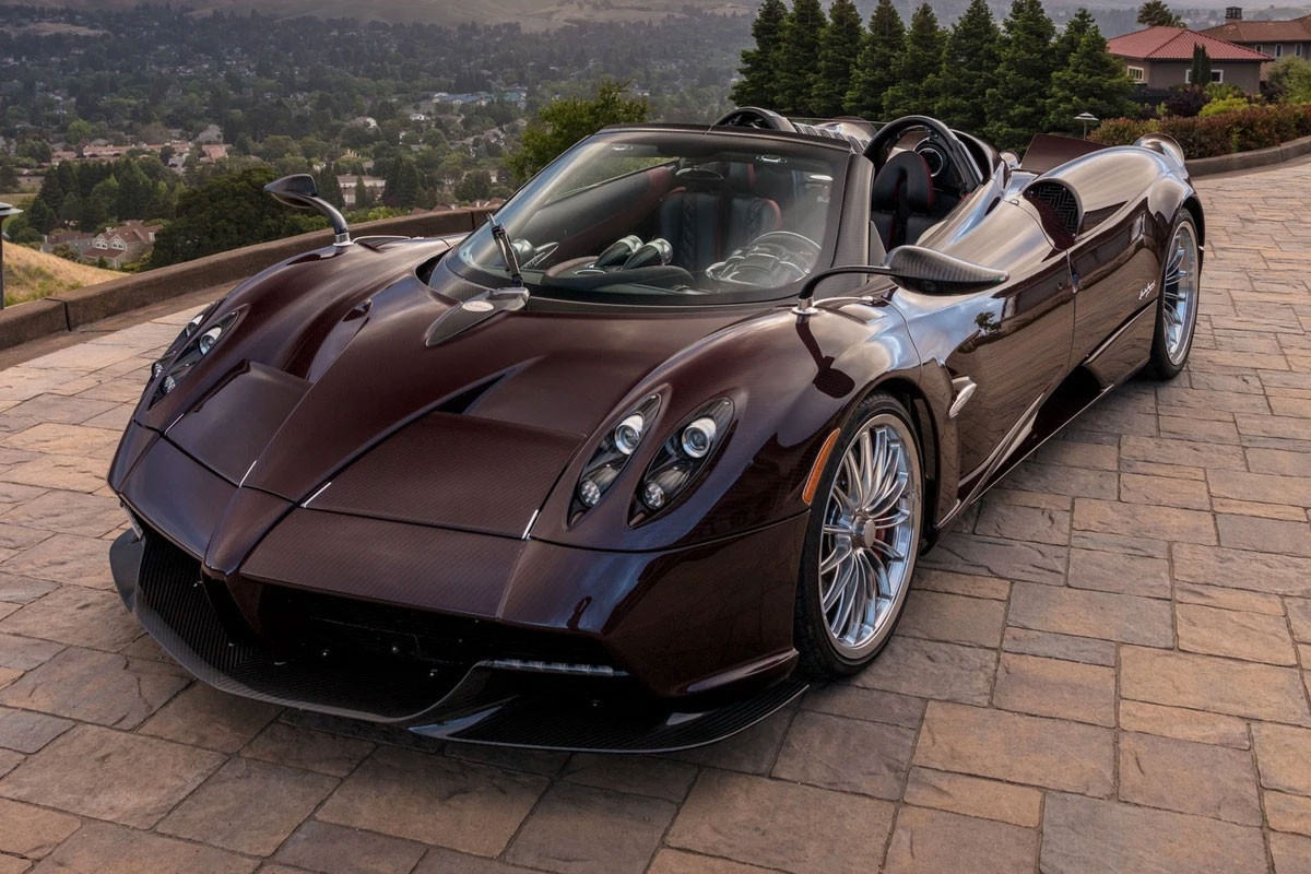 pagani huayra roadster il diavolo 1.jpg