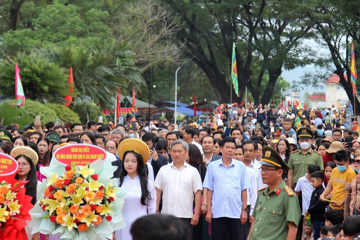 Du khách đổ về Bình Định du xuân, mừng 235 năm chiến thắng Ngọc Hồi - Đống Đa