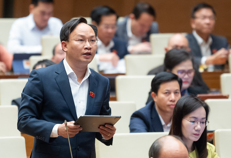 pham van thinh 1364.jpg