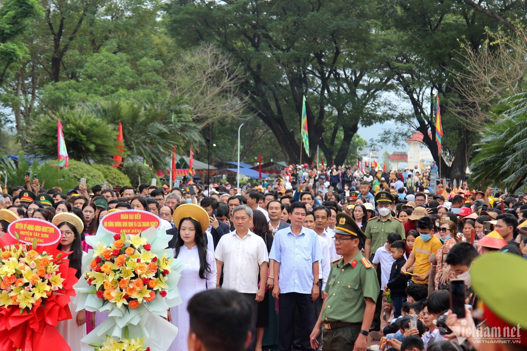 W-ngoc-hoi-1-1.jpg