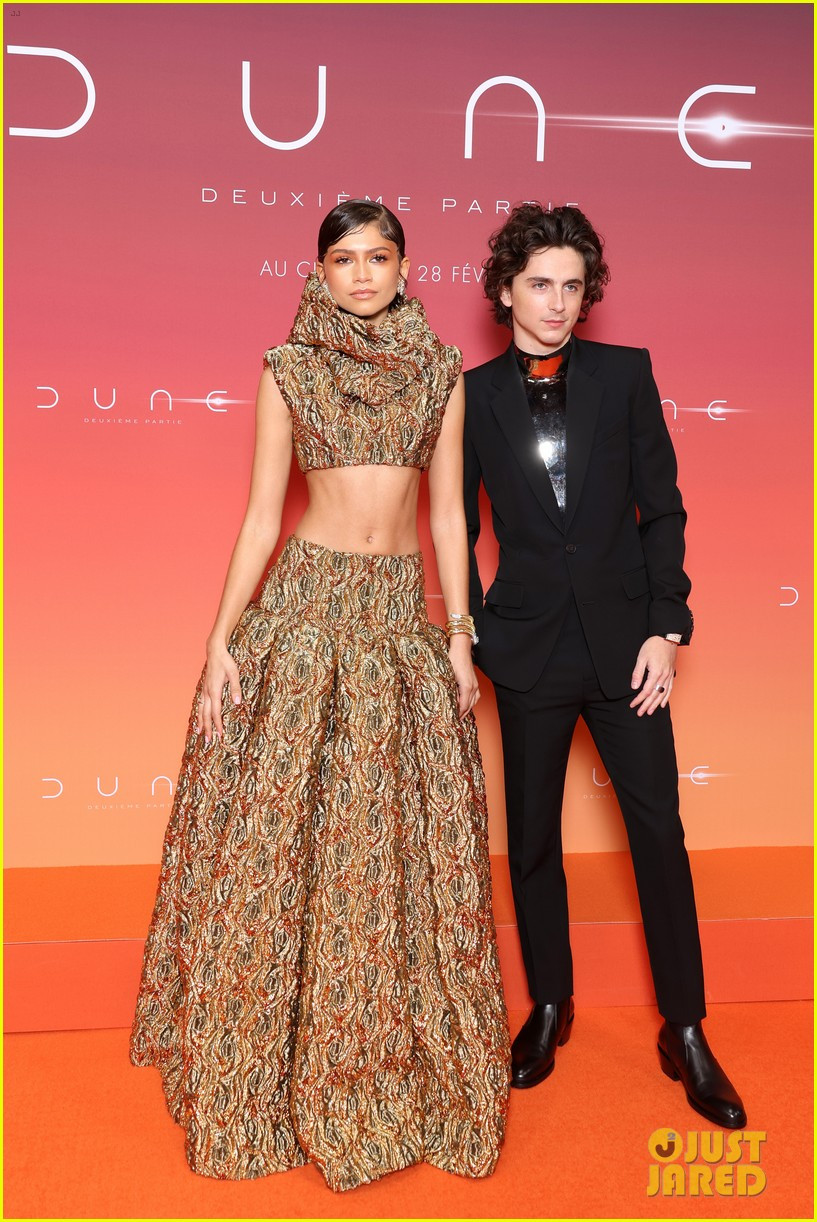 zendaya timothee chalamet dune 2 premiere in paris 01.jpeg