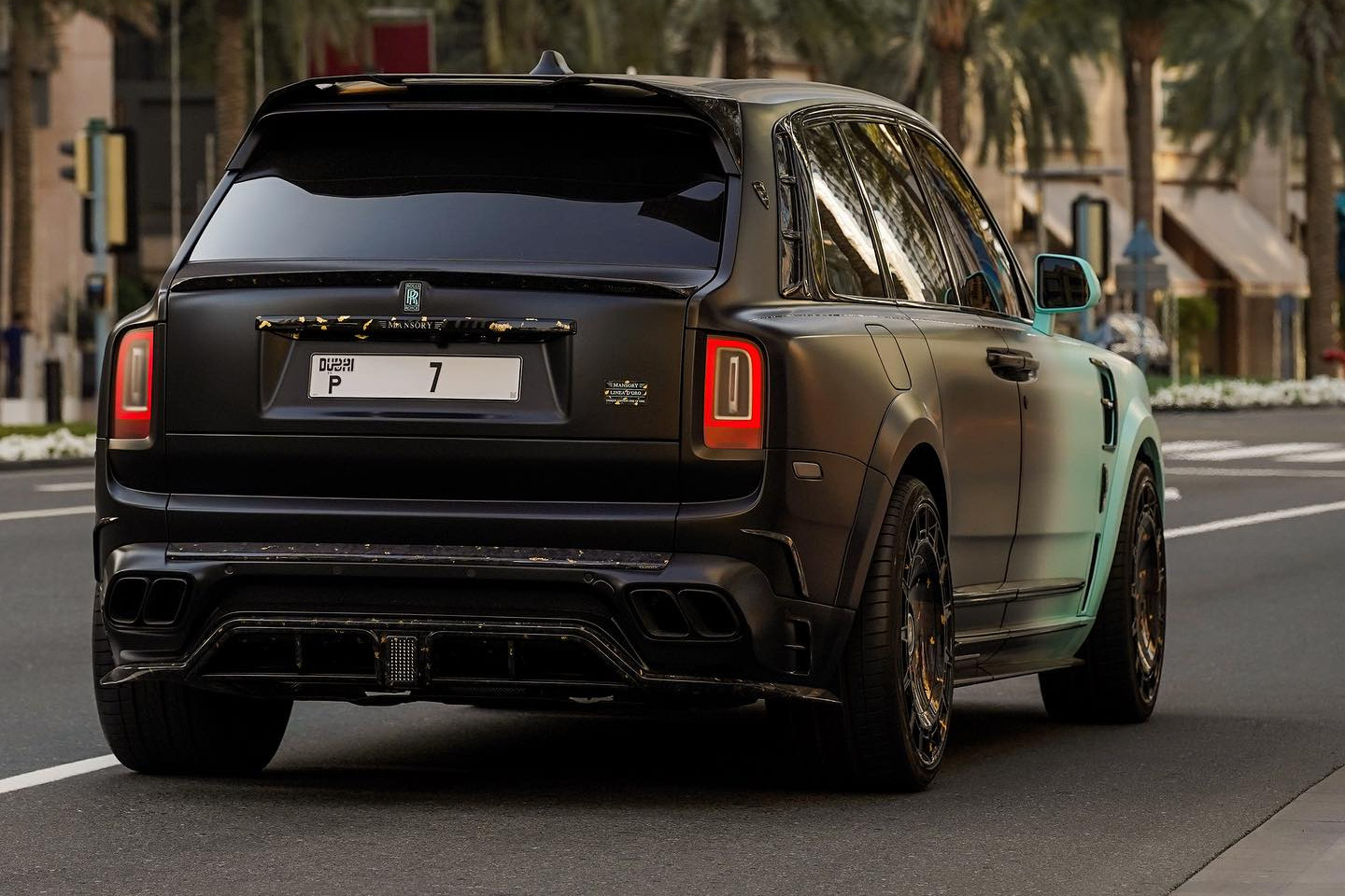 rolls royce cullinan mansory linea doro 6.jpg