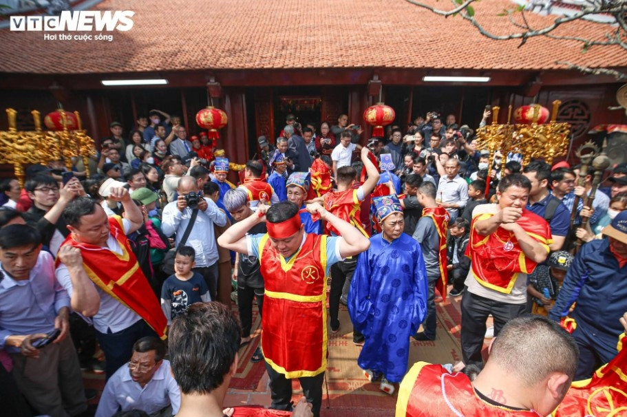 city villagers preserve unique rice cooking contest in early spring picture 2