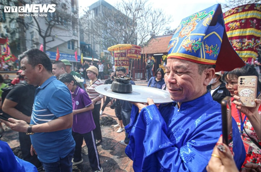city villagers preserve unique rice cooking contest in early spring picture 9