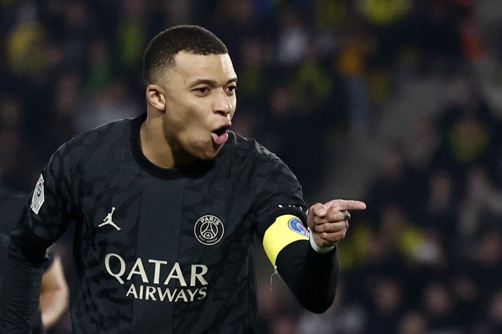 Mbappe tiếp tục giúp PSG bay cao sau tuyên bố chia tay