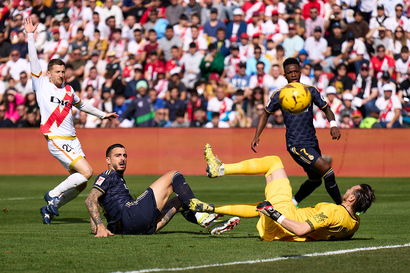 real madrid rayo vallecano.jpg