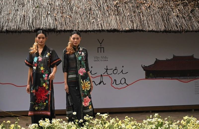 ao dai minh hanh 1.jpg