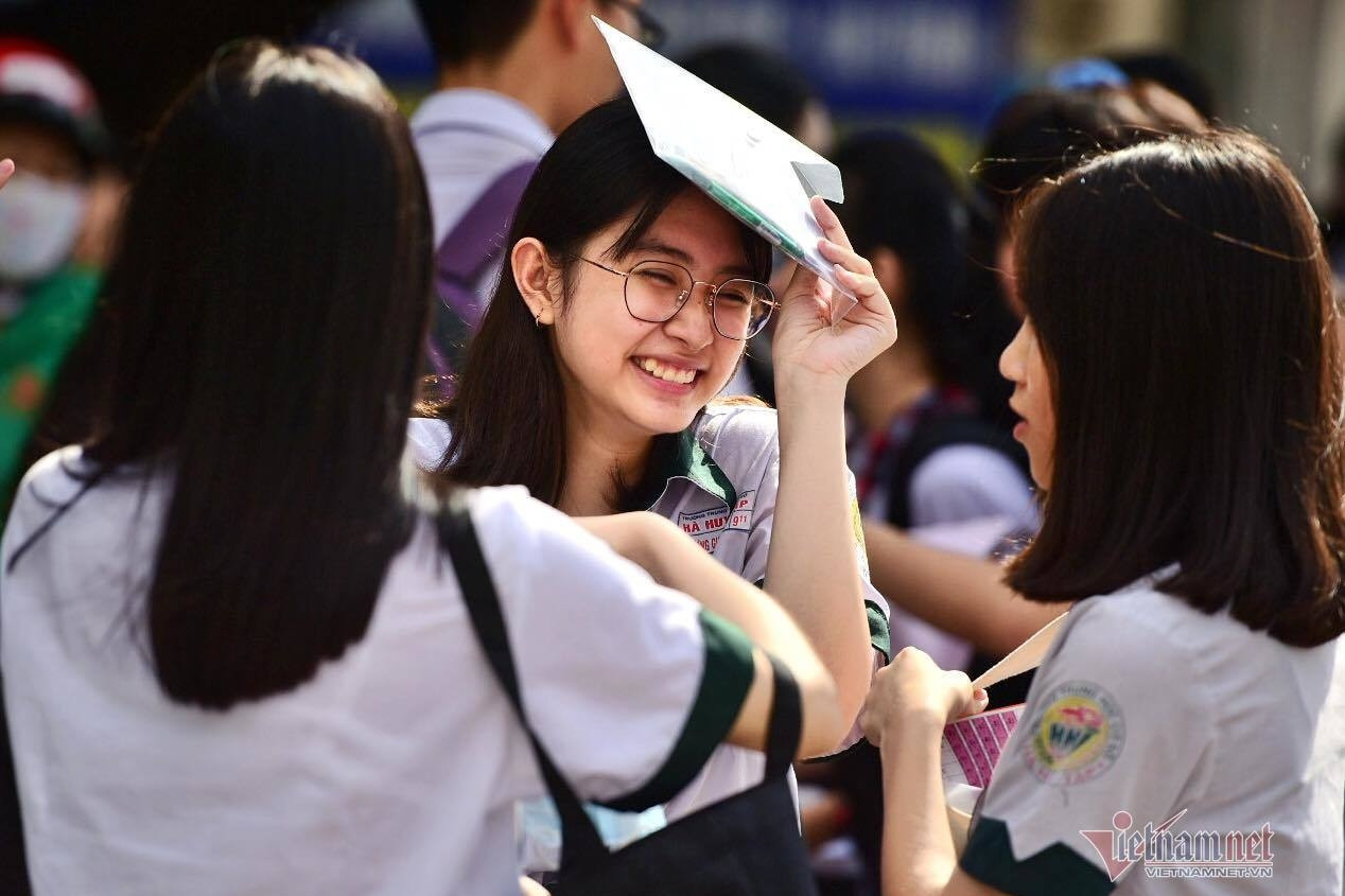"Adolescence" Gây Chấn Động Với 24,3 Triệu Lượt Xem Trong Ngày Đầu Ra Mt