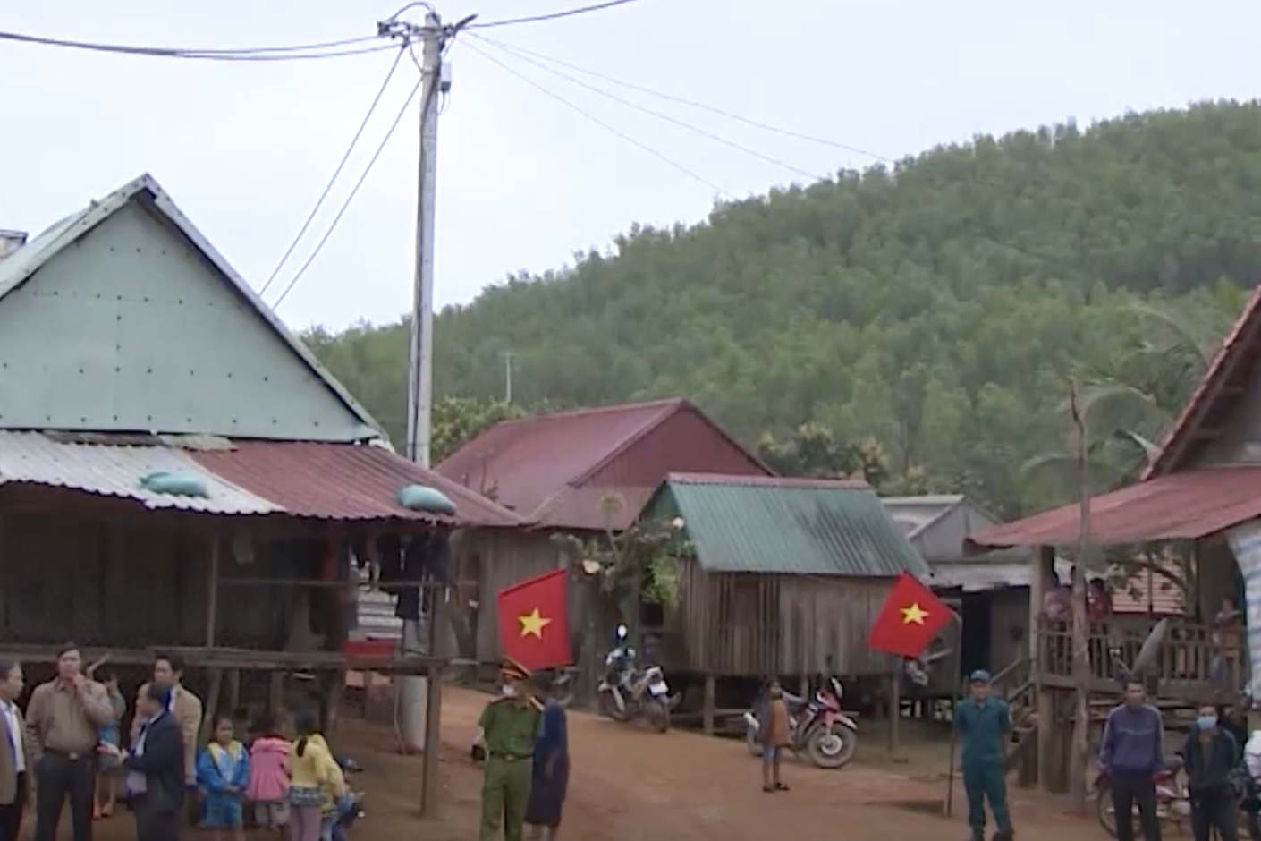 Bình Định: Nỗ lực cấp điện lưới cho vùng núi, vùng đồng bào dân tộc thiểu số