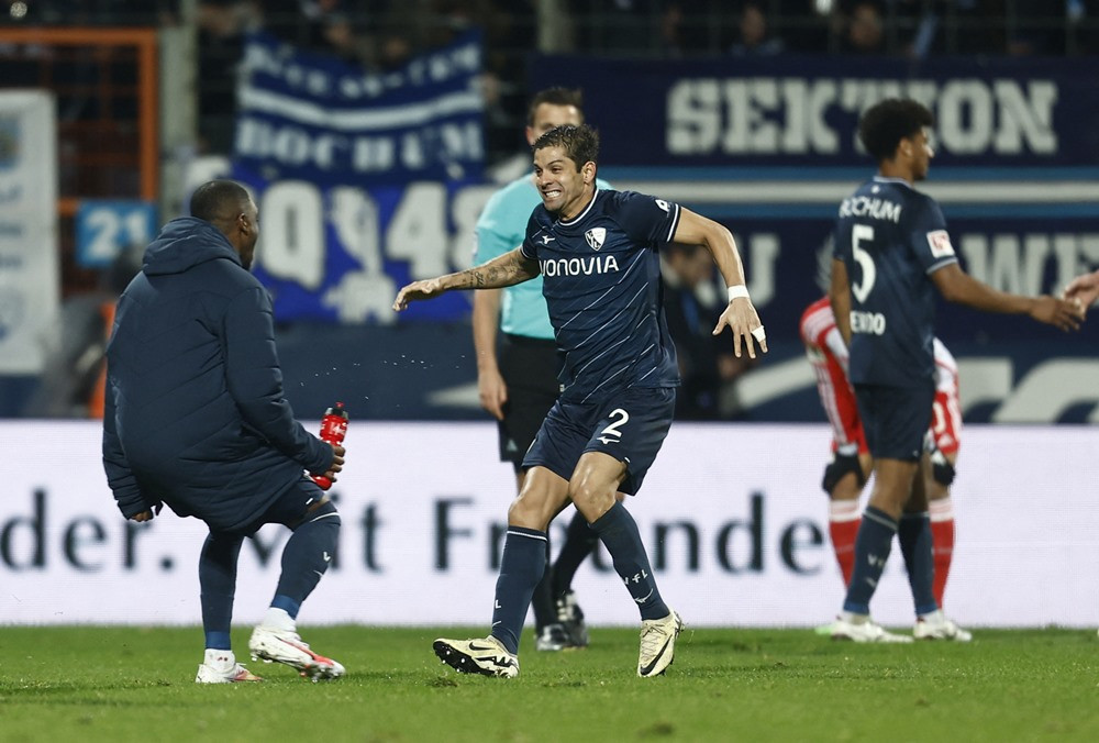 Bayern Munich lại thua đau, HLV Tuchel nguy cơ mất việc bochum v bayern munich 10.jpg