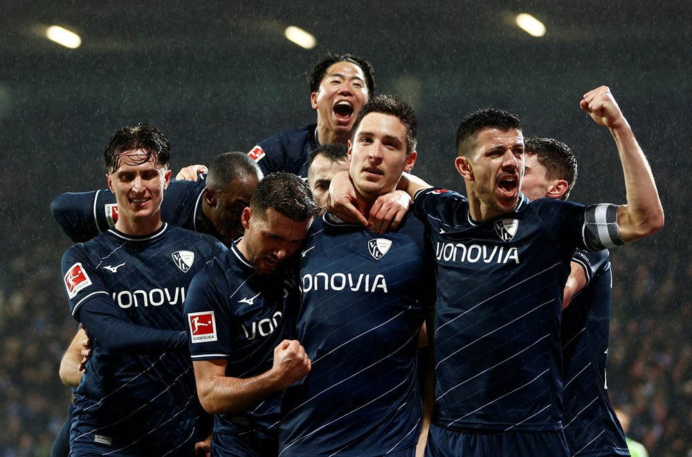 Bayern Munich lại thua đau, HLV Tuchel nguy cơ mất việc bochum v bayern munich 12.jpg
