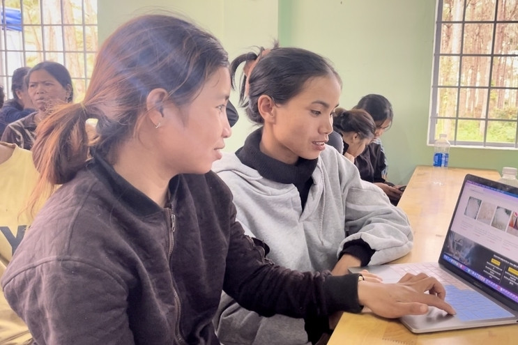 Gia Lai: Hỗ trợ đồng bào DTTS ứng dụng công nghệ số để mua bán hàng hóa