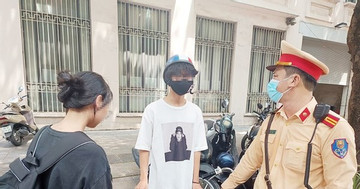 Hà Nội yêu cầu lắp camera gần cổng trường giám sát học sinh vi phạm giao thông