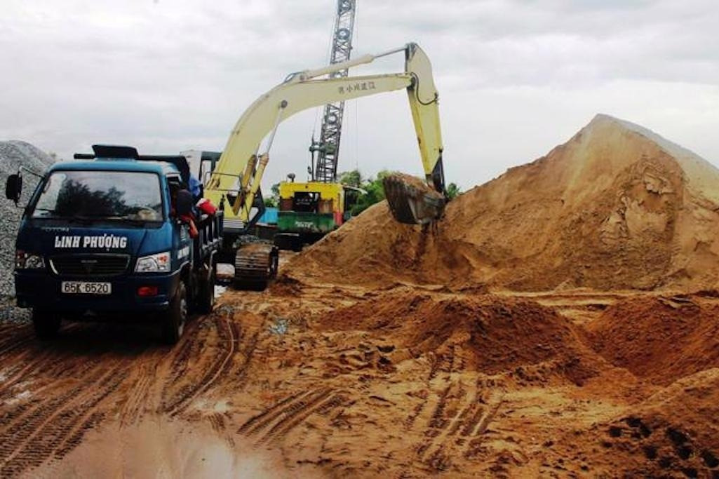 Chưa thể sử dụng đại trà cát biển để xây dựng đường cao tốc