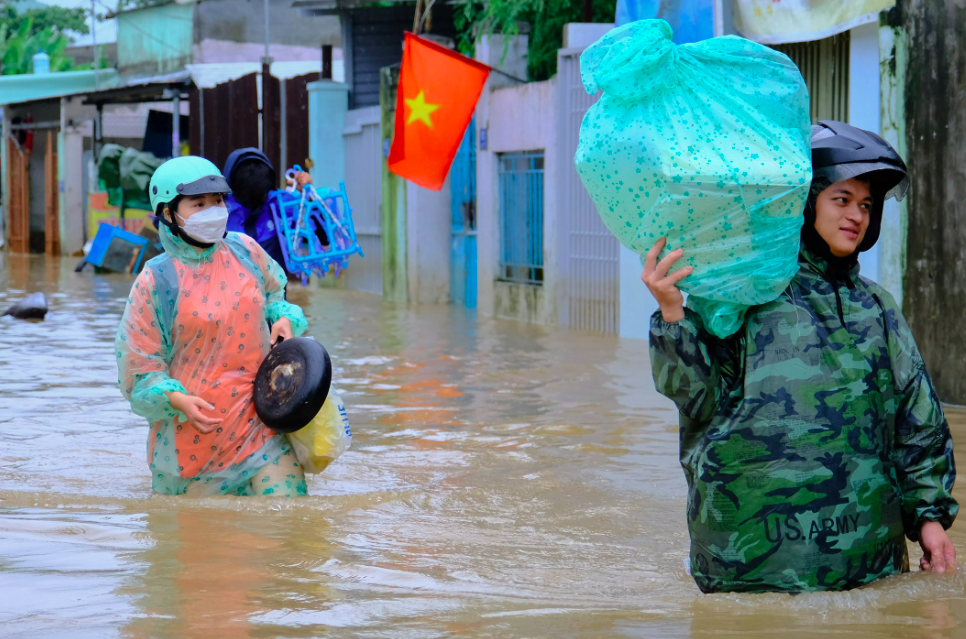 Thích ứng, chủ động ứng phó, giảm nhẹ rủi ro thiên tai tại cộng đồng