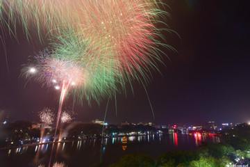 Fireworks displays at 11 places to shine on Ho Chi Minh City's sky on Tet Eve​