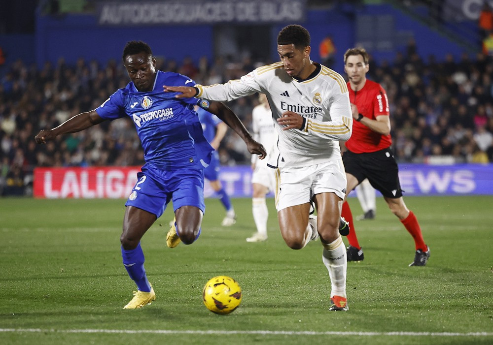 Joselu lập cú đúp, Real Madrid đòi lại ngôi đầu getafe 0 2 real madrid 6.jpg