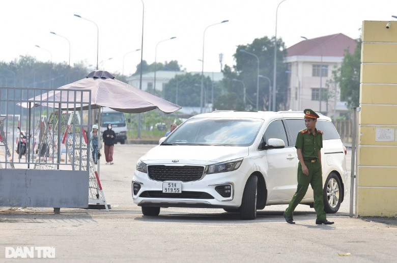ngoc trinh 2.jpg