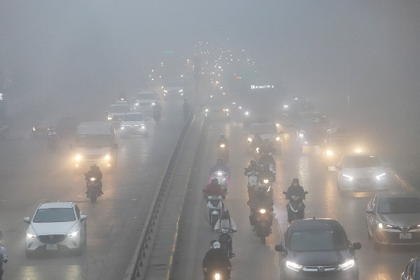 Sương mù dày đặc tại Hà Nội kéo dài đến bao giờ?