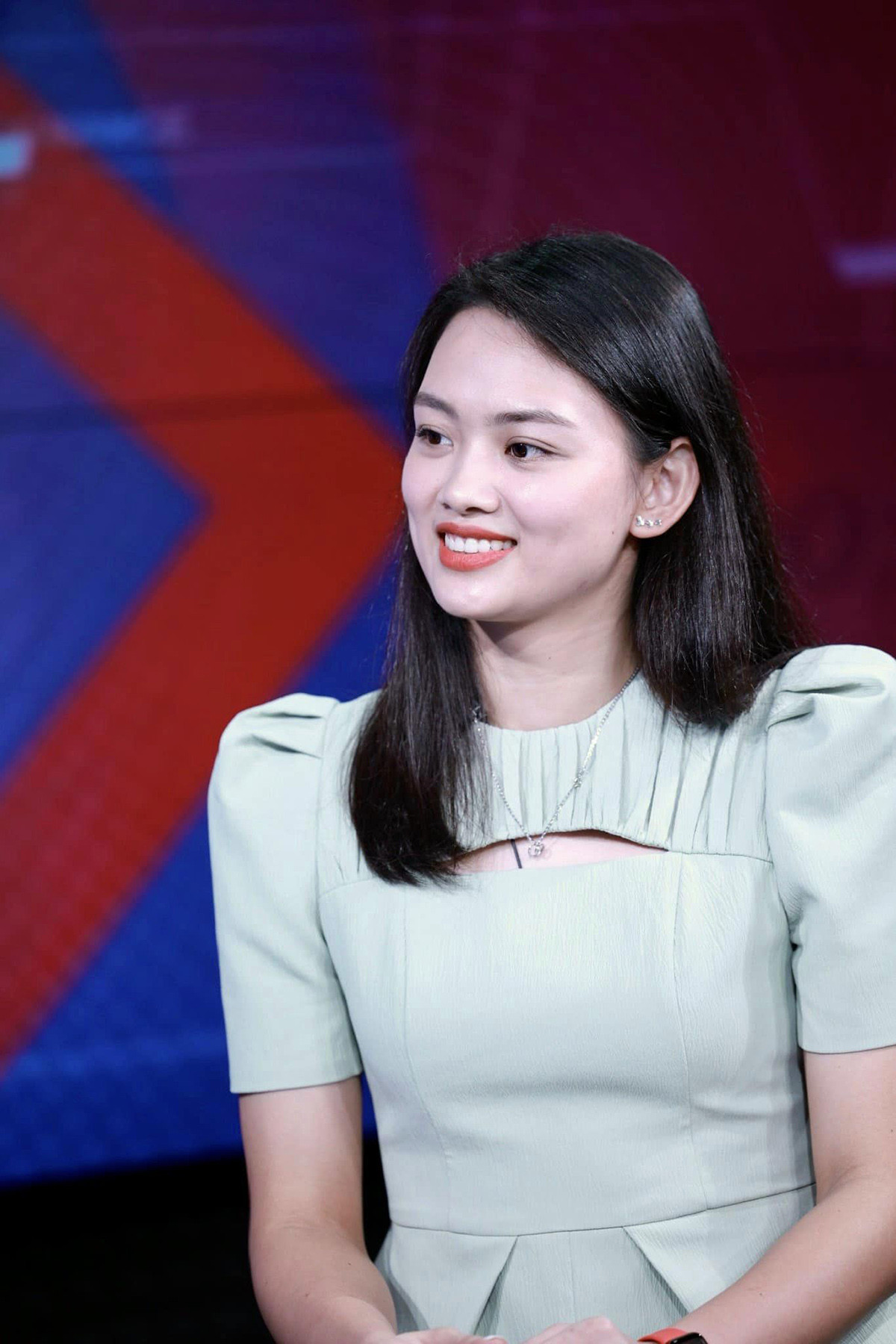 Gallery - Hoa khôi bóng chuyền Thu Hoài cực xinh đón Tết Nguyên Đán