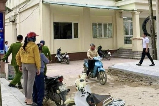 Truy bắt đối tượng táo tợn cướp ngân hàng ở Nghệ An