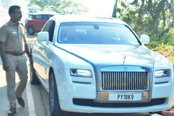 Đang đi chụp ảnh cưới, xe Rolls-Royce Ghost bị phát hiện trốn phí đường bộ