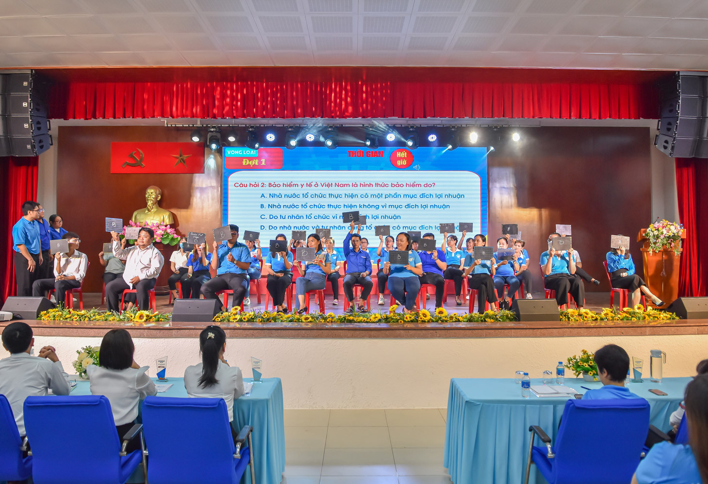 rung chuong vang quan tan binh.jpg