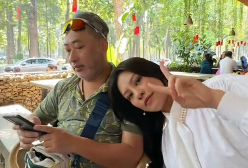 Bùi Lan Hương về chung nhà đạo diễn Nguyễn Quang Dũng, hạnh phúc ngày đầu năm