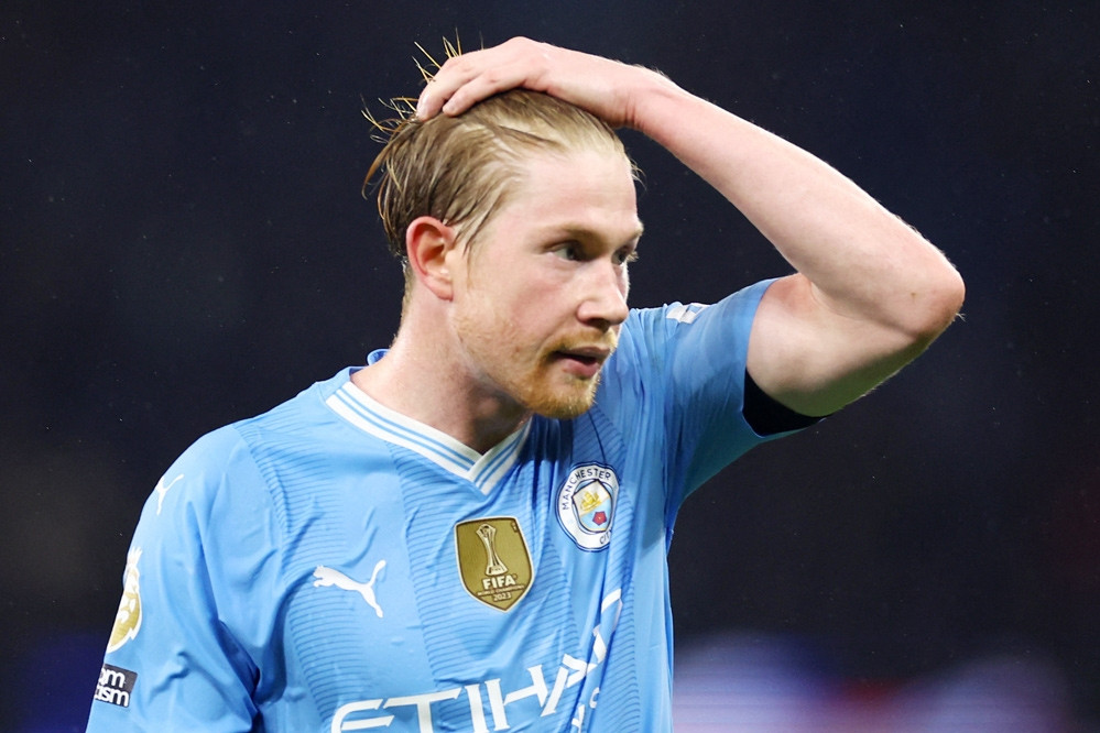 De Bruyne 'mất hình' ở Man City, Pep Guardiola lo sốt vó