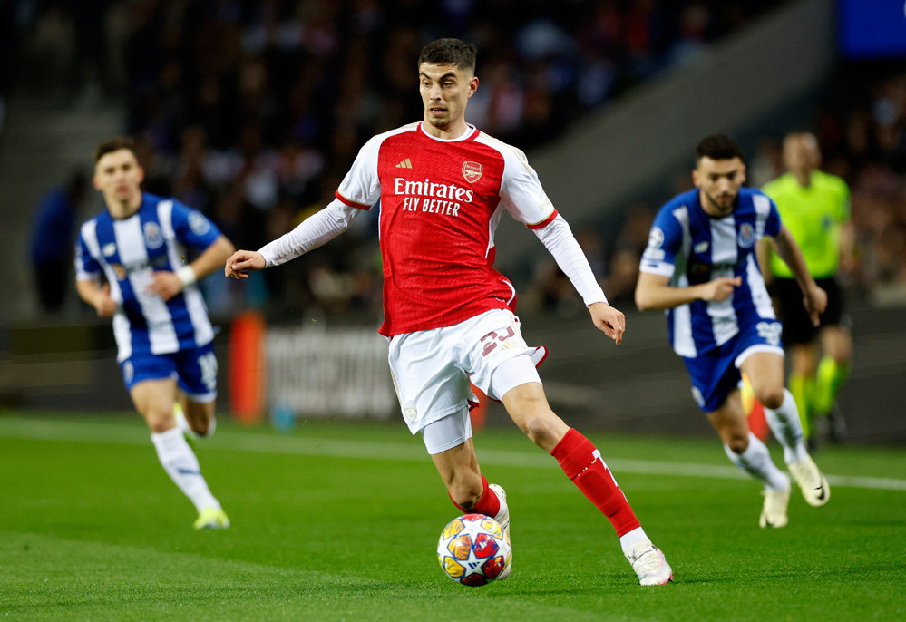 Arsenal thua Porto vì siêu phẩm phút bù giờ Arsenal Porto.jpg