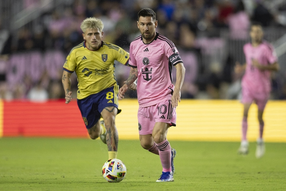 Kết quả bóng đá hôm nay 22/2/2024: Messi giúp Inter Miami thắng trận ra quân