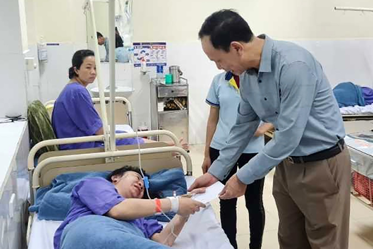 Tình hình hiện tại của hàng chục công nhân nhập viện do khó thở lúc làm việc