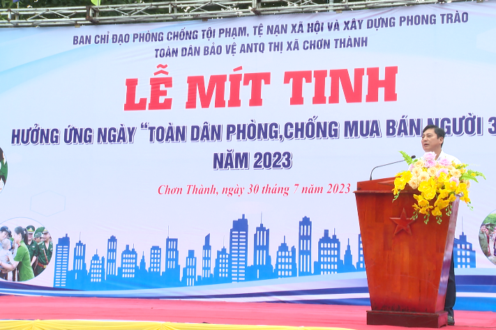 Bình Phước mít tinh hưởng ứng Ngày toàn dân phòng chống mua bán người