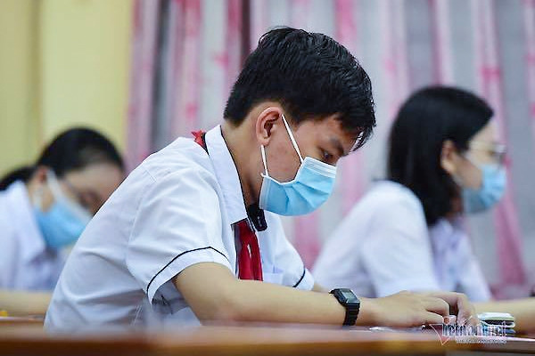 Bộ Giáo dục: Không được tuyển thẳng vào lớp 10 bằng IELTS