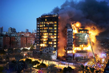 Cháy chung cư ở Tây Ban Nha, 4 người tử vong, 15 người mất tích