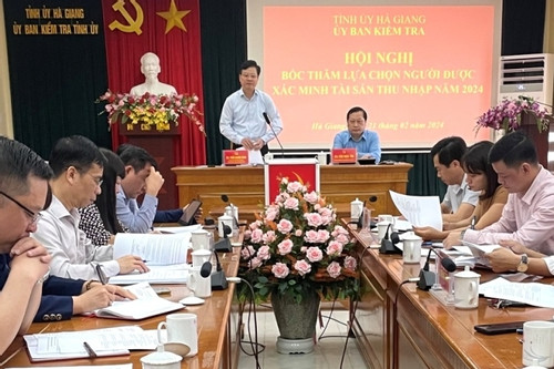 Hà Giang chọn 2 ủy viên Thường vụ Tỉnh ủy để xác minh tài sản